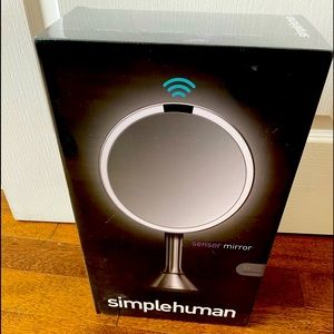 Simplehuman sensor mirror